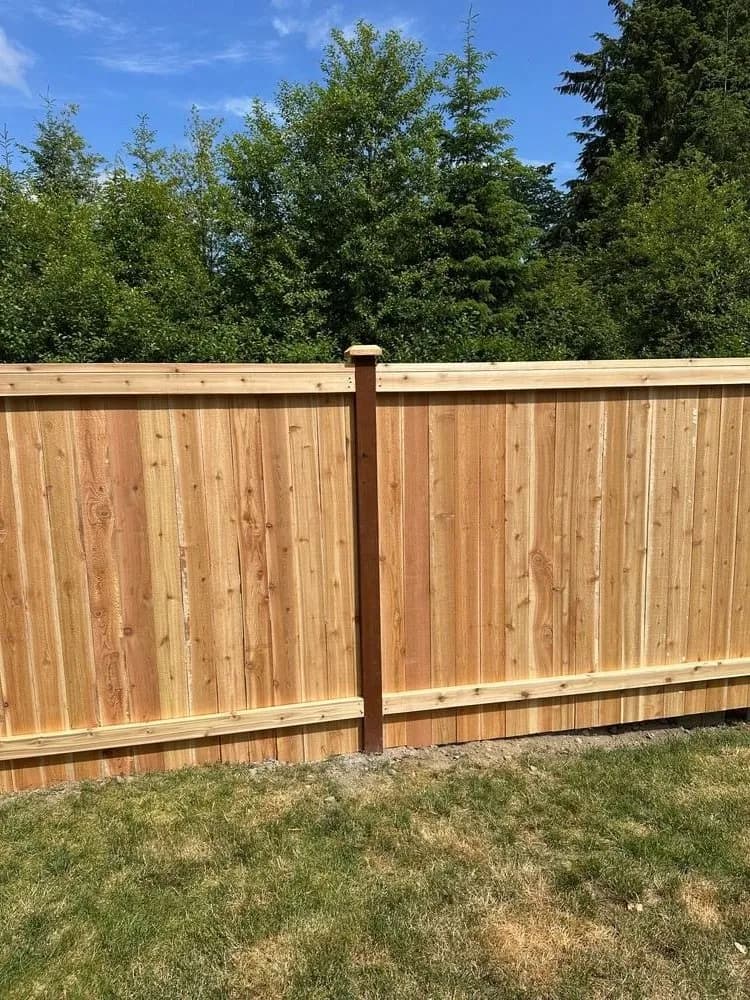 Cedar picture frame fence installation in Sumner, WA