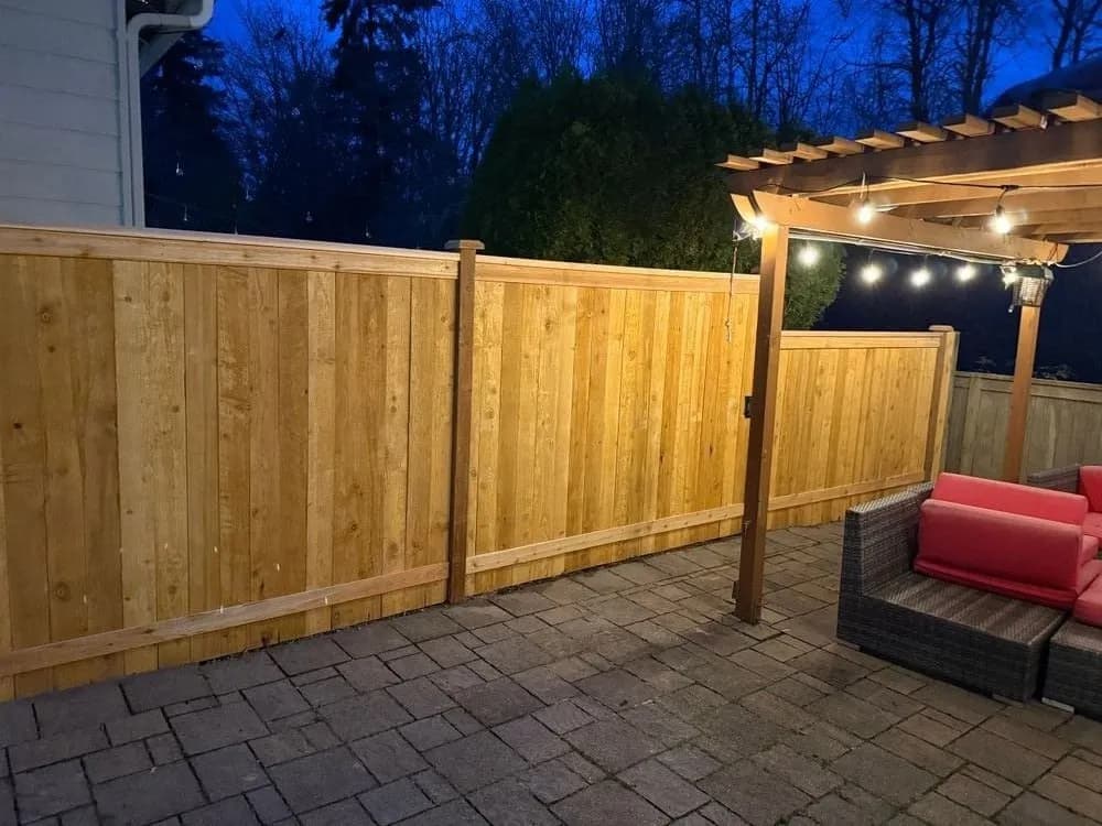 Cedar fence craftsmanship details